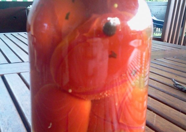 Fotografia przedstawiająca Pomidory marynowane
