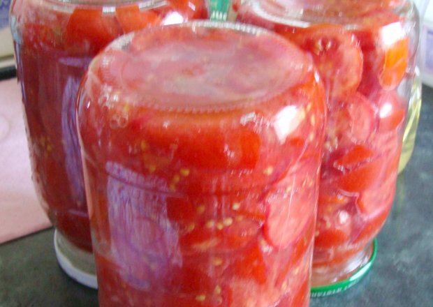 Fotografia przedstawiająca pomidory  na zimę...