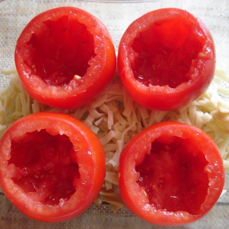Krok 1 - Pomidory nadziewane makaronem foto
