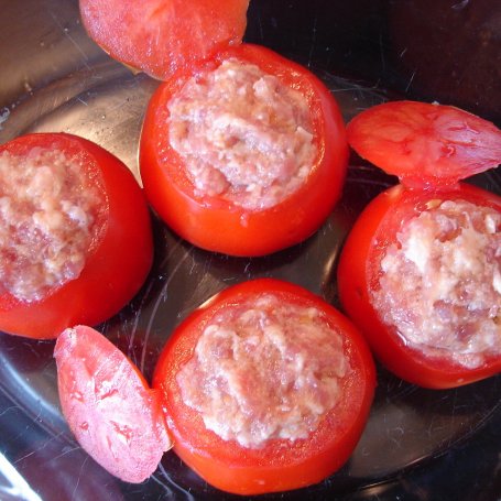 Krok 3 - Pomidory nadziewane mięsem foto