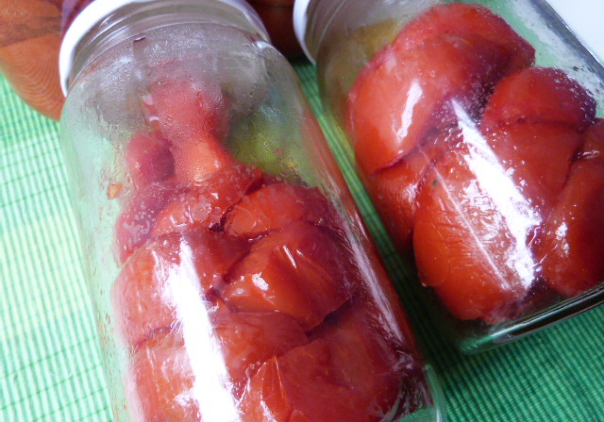 Pomidory w słoikach na zimę foto