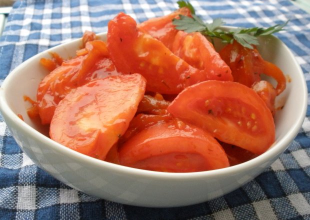 Fotografia przedstawiająca Pomidory w sosie miodowym