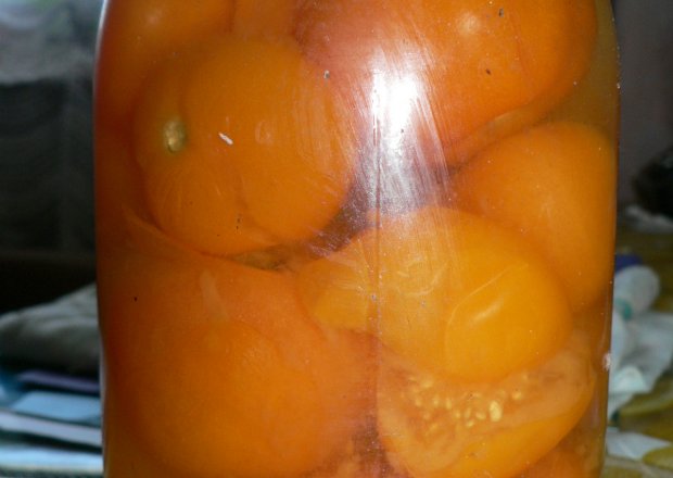 Fotografia przedstawiająca Pomidory w zalewie
