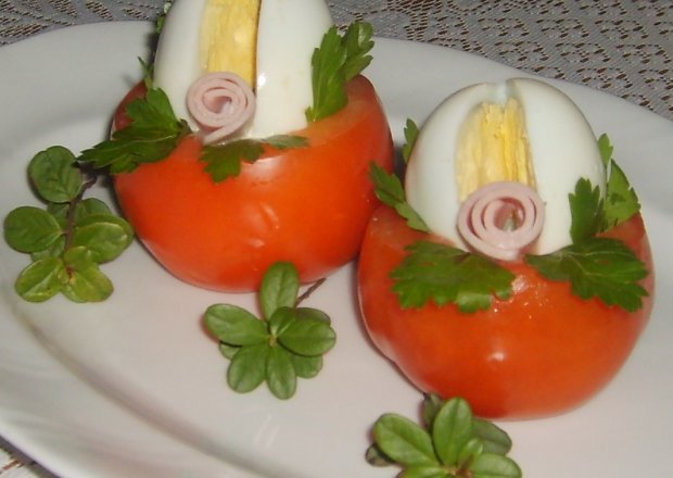 Fotografia przedstawiająca Pomidory z jajkiem