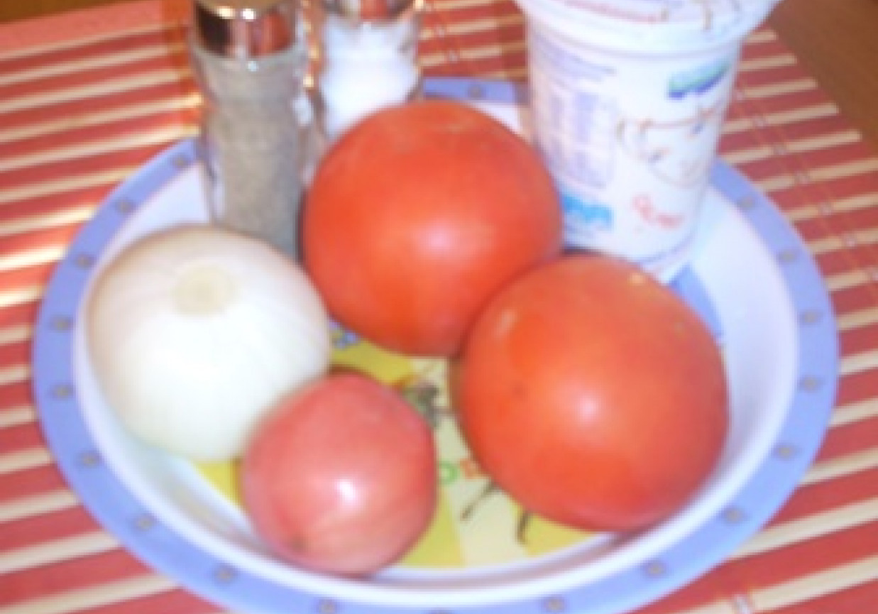 pomidory z jogurtem foto