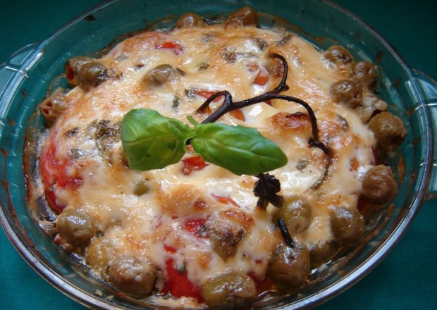 Fotografia przedstawiająca Pomidory z oliwkami z kuchni włoskiej