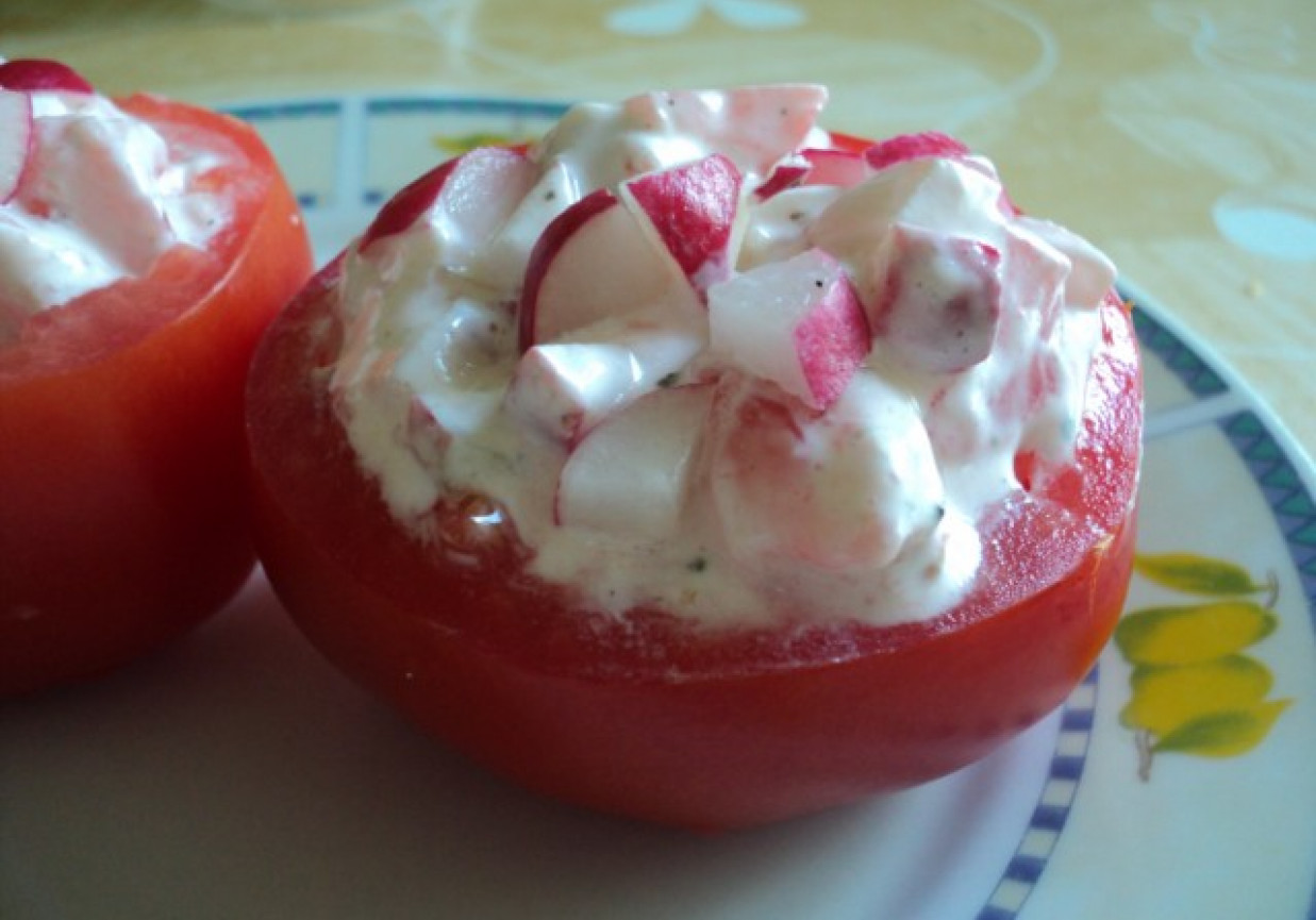 Pomidory z rzodkiewkową niespodzianką foto