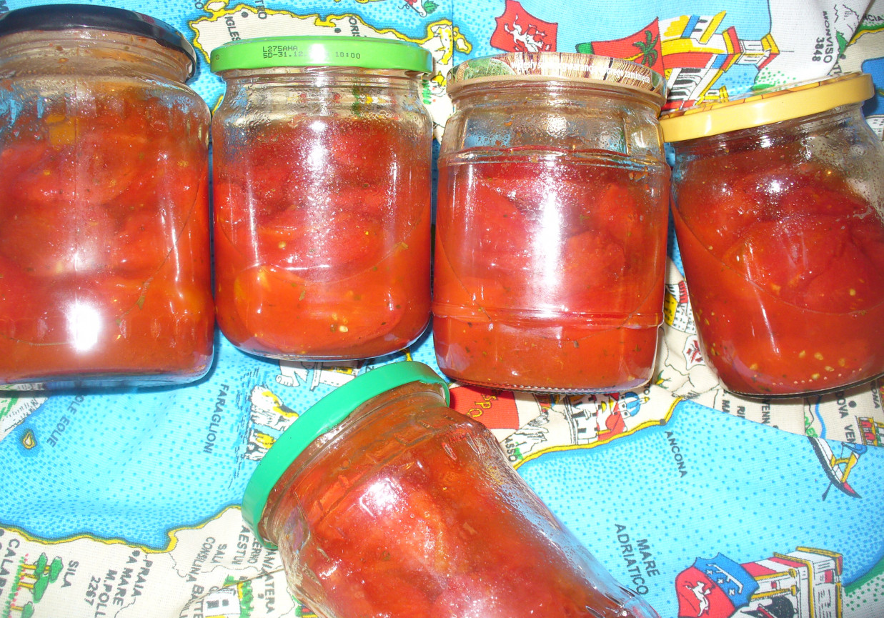 Pomidory z ziołami  do słoików foto