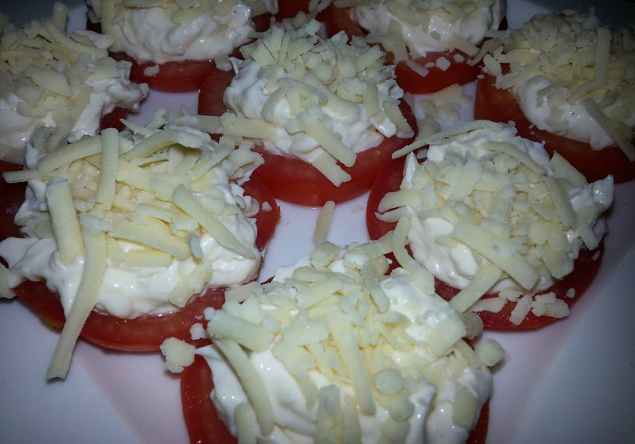 Pomidory Z żółtym Serem. foto