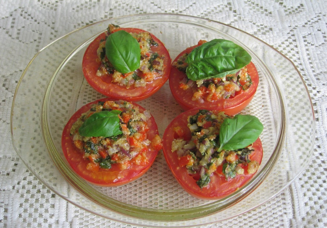 Pomidory zapiekane z bazylią i parmezanem foto