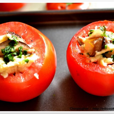 Krok 4 - Pomidory zapiekane z borowikami i jajkami foto