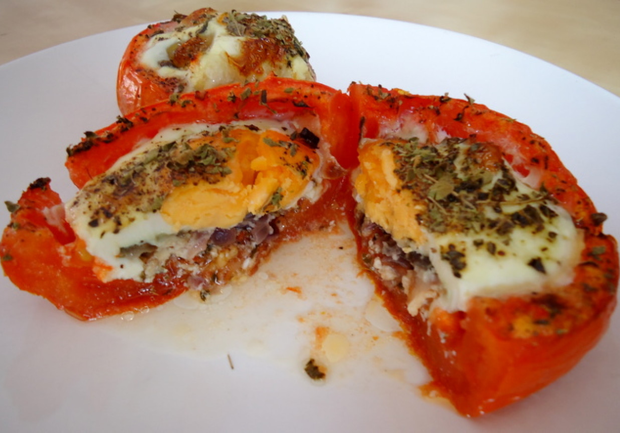Pomidory zapiekane z jajkiem foto