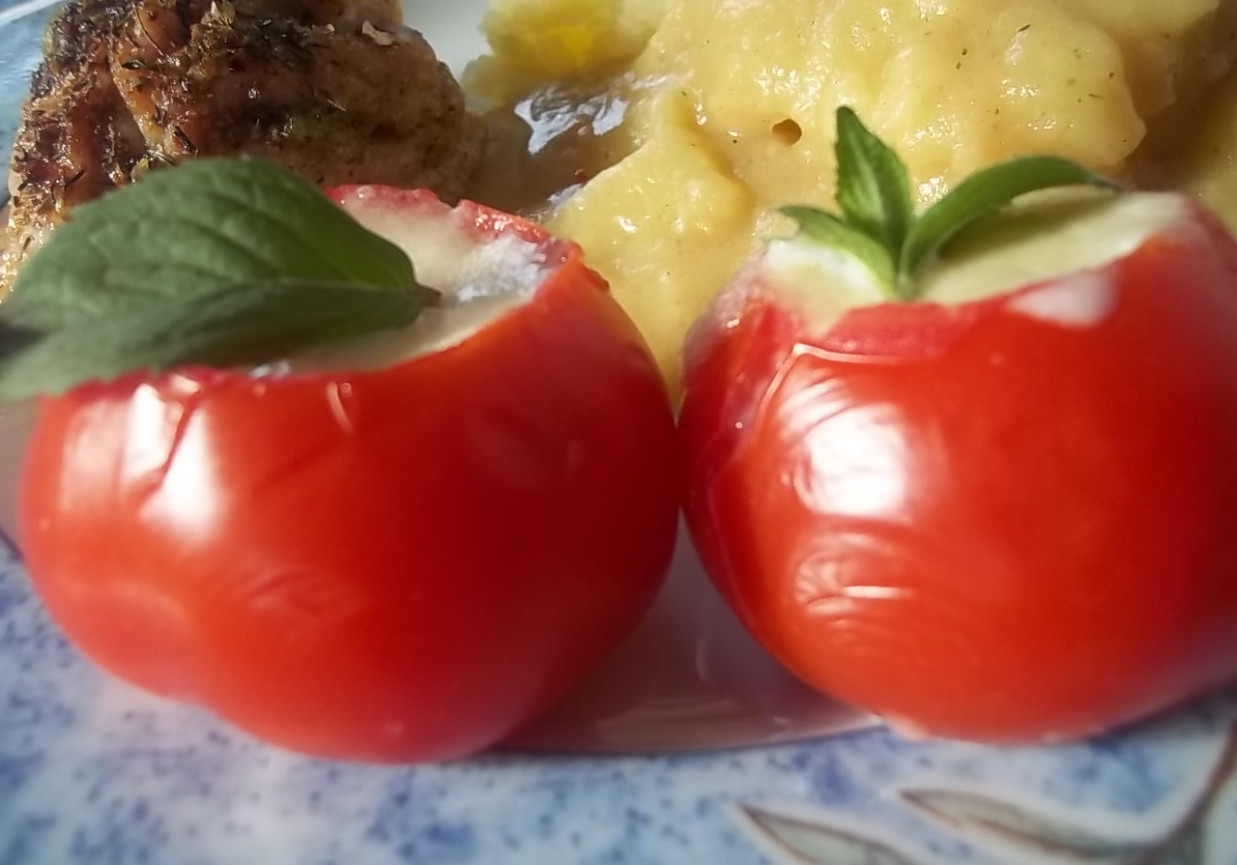 Pomidory zapiekane z mozzarellą foto
