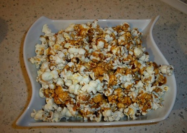 Fotografia przedstawiająca Popcorn karmelowy