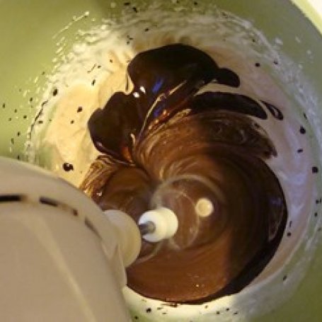 Krok 3 - popękane ciasteczka czekoladowe chocolate crinkles foto