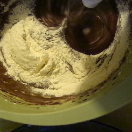 Krok 4 - popękane ciasteczka czekoladowe chocolate crinkles foto