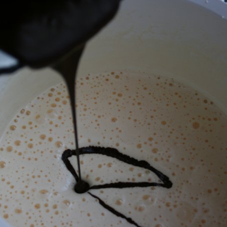 Krok 4 - Popękane czekoladowe ciasteczka z miętą foto