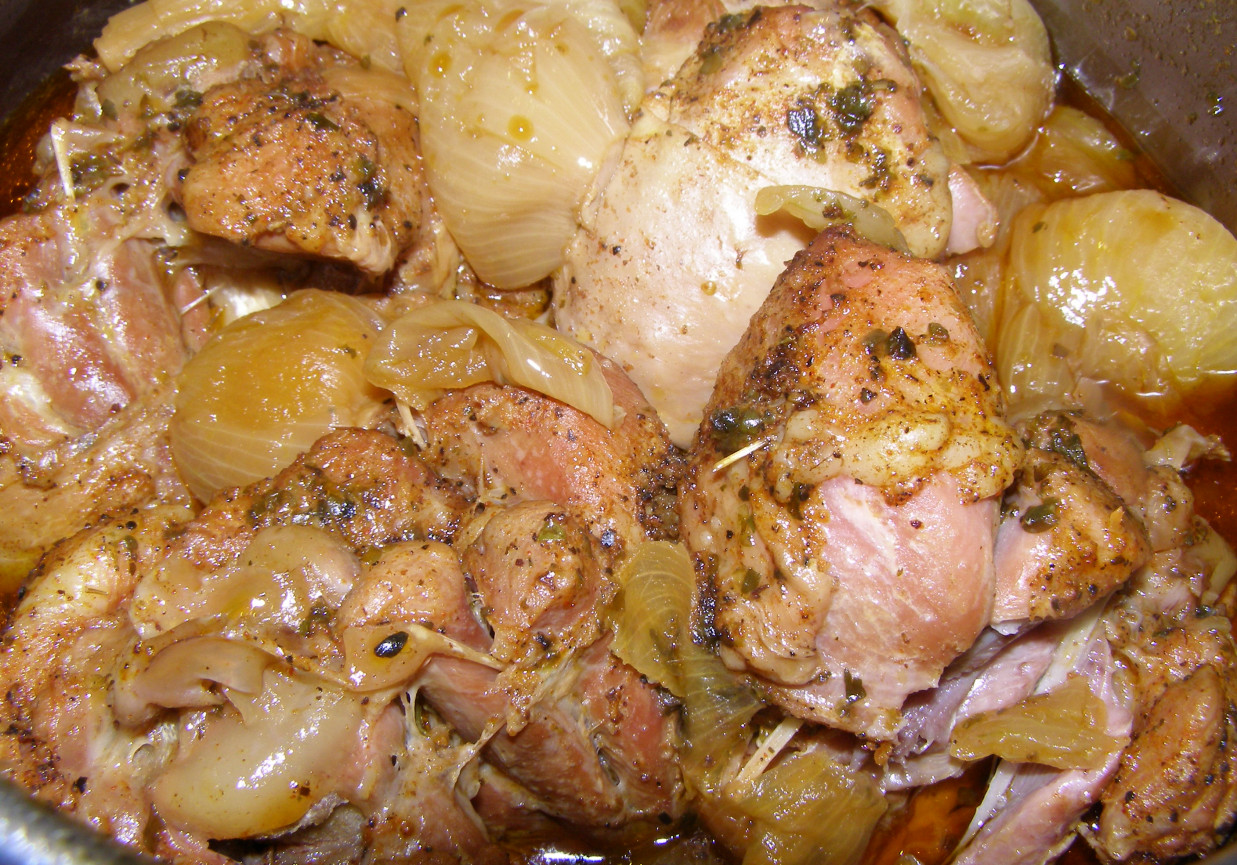 porcje kurczakowe z cebulą duszone... foto