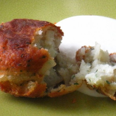 Krok 3 - Portuguese fish fritters czyli kotleciki rybno ziemniaczane foto