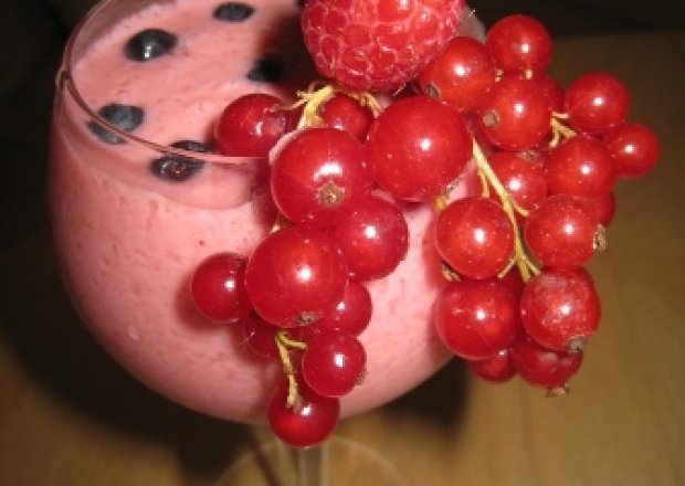 Fotografia przedstawiająca Porzeczki z jagodami