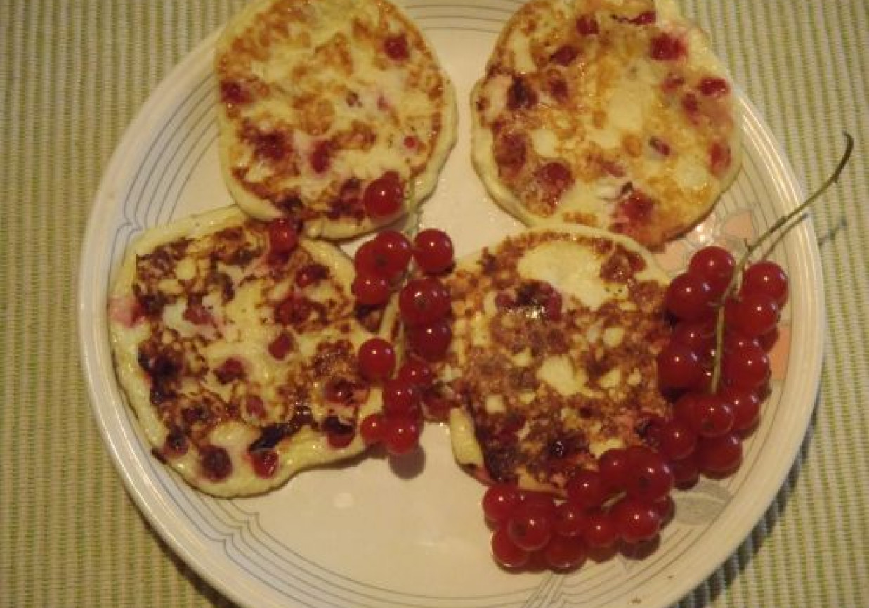 Porzeczkowe placuszki śniadaniowe foto