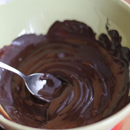 Krok 1 - Porzeczkowo czekoladowy deser foto