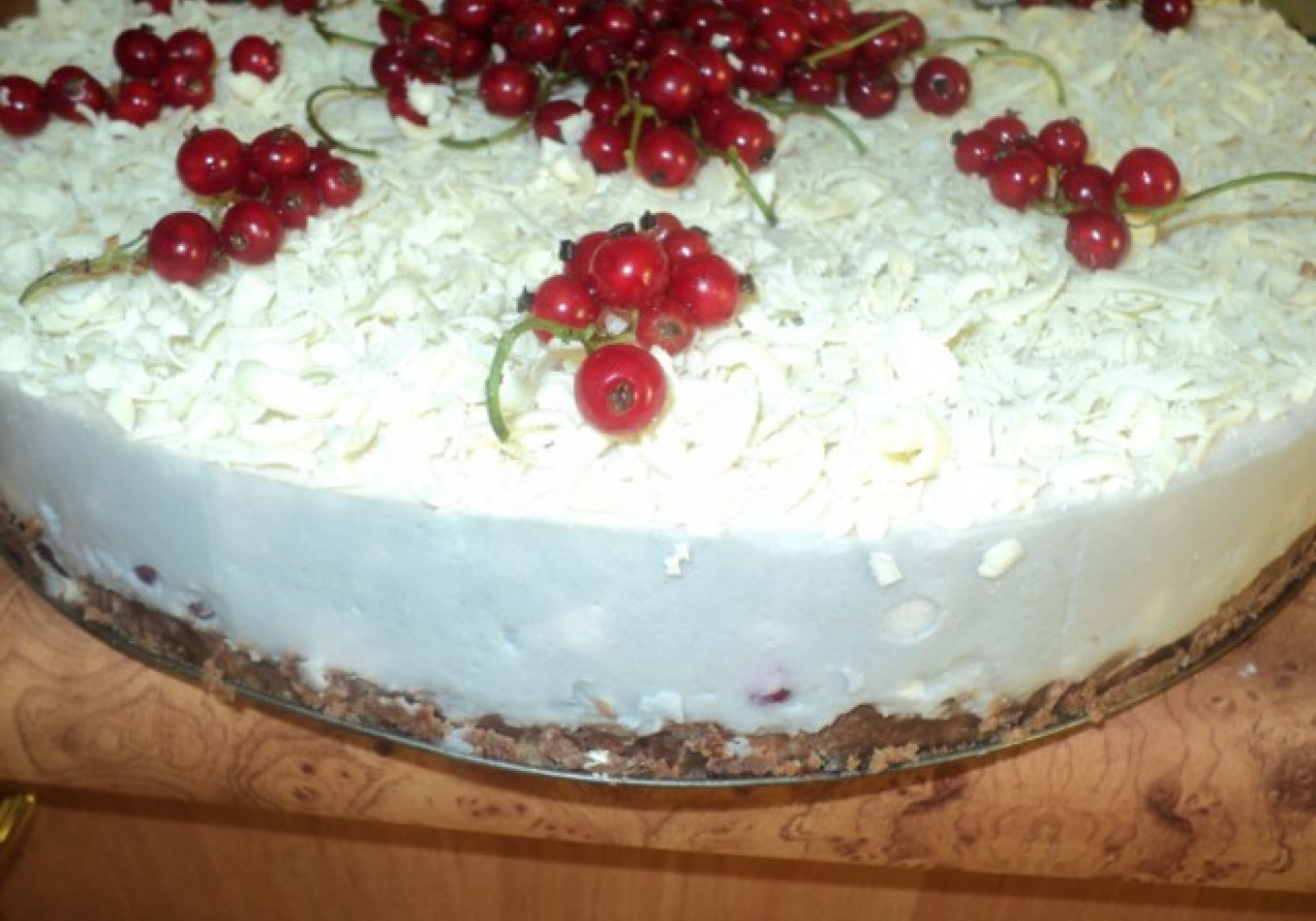 Porzeczkowy tort z czekoladą foto