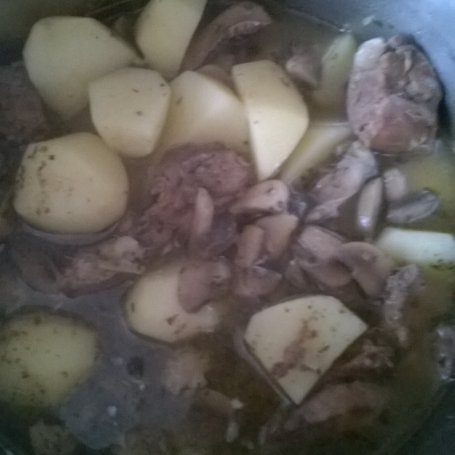 Krok 4 - Potrawa jednogarnkowa z wątróbką w roli głównej foto