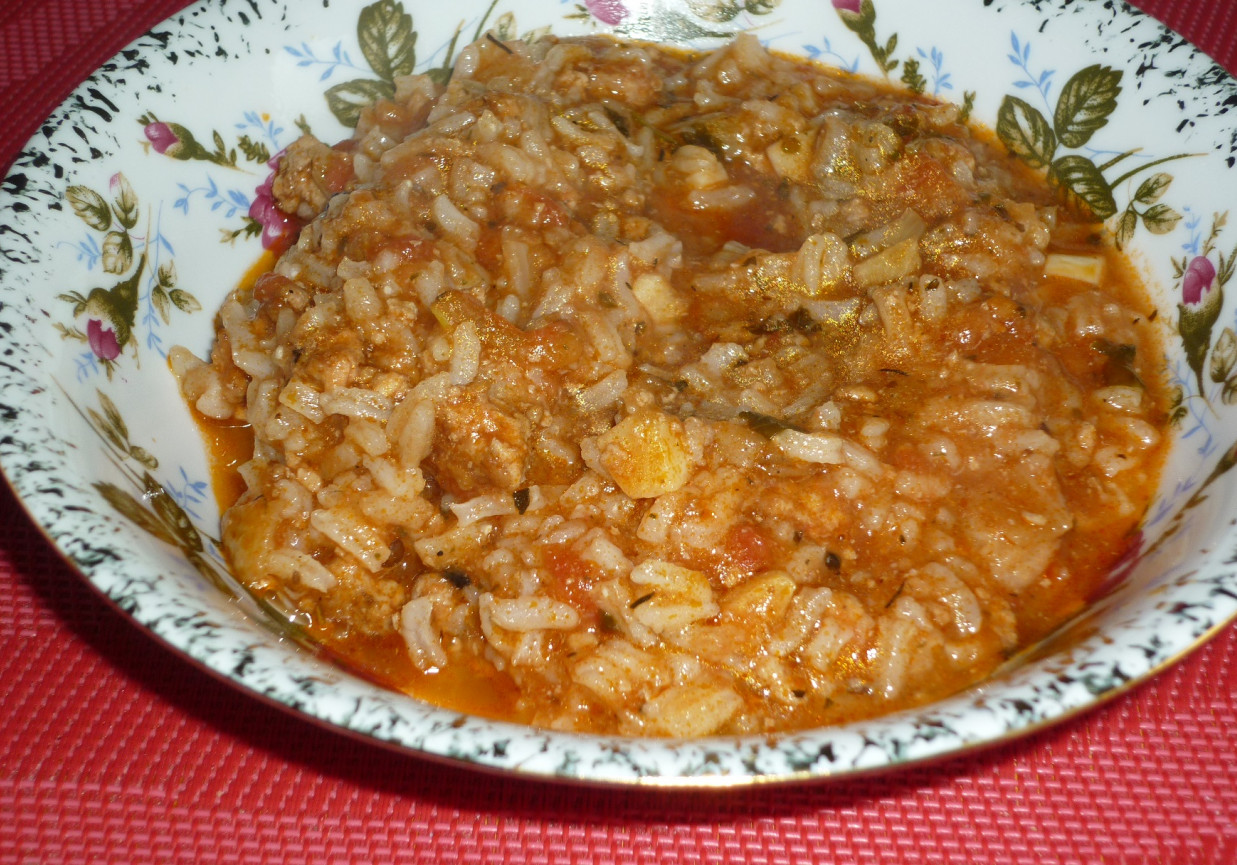 Potrawka wieprzowa z ryżem  foto