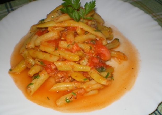 Fotografia przedstawiająca Potrawka z fasolki szparagowej i pomidorów