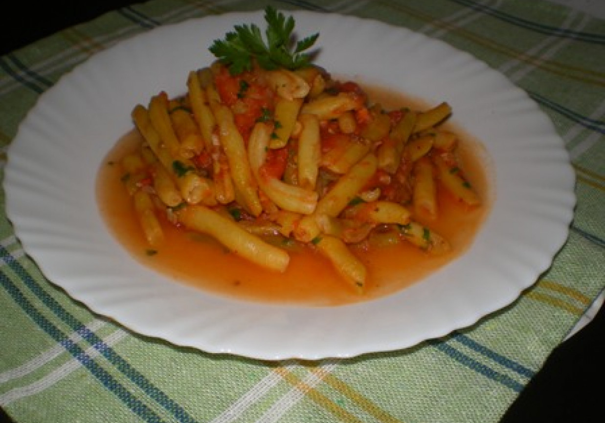 Potrawka z fasolki szparagowej i pomidorów foto