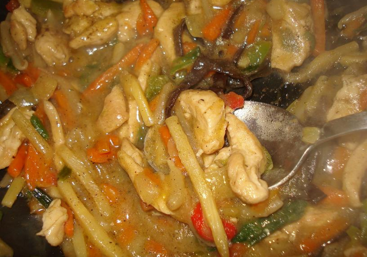 Potrawka z kurczaka po chińsku- nieco spolszczona foto