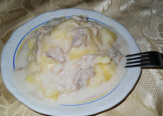 Fotografia przedstawiająca potrawka z kurczaka