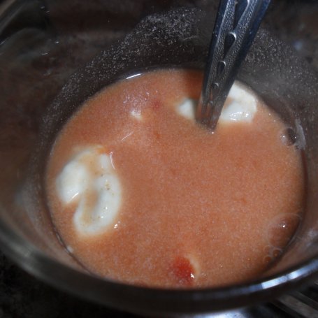 Krok 3 - Potrawka z mięsa mielonego w sosie pomidorowym  foto