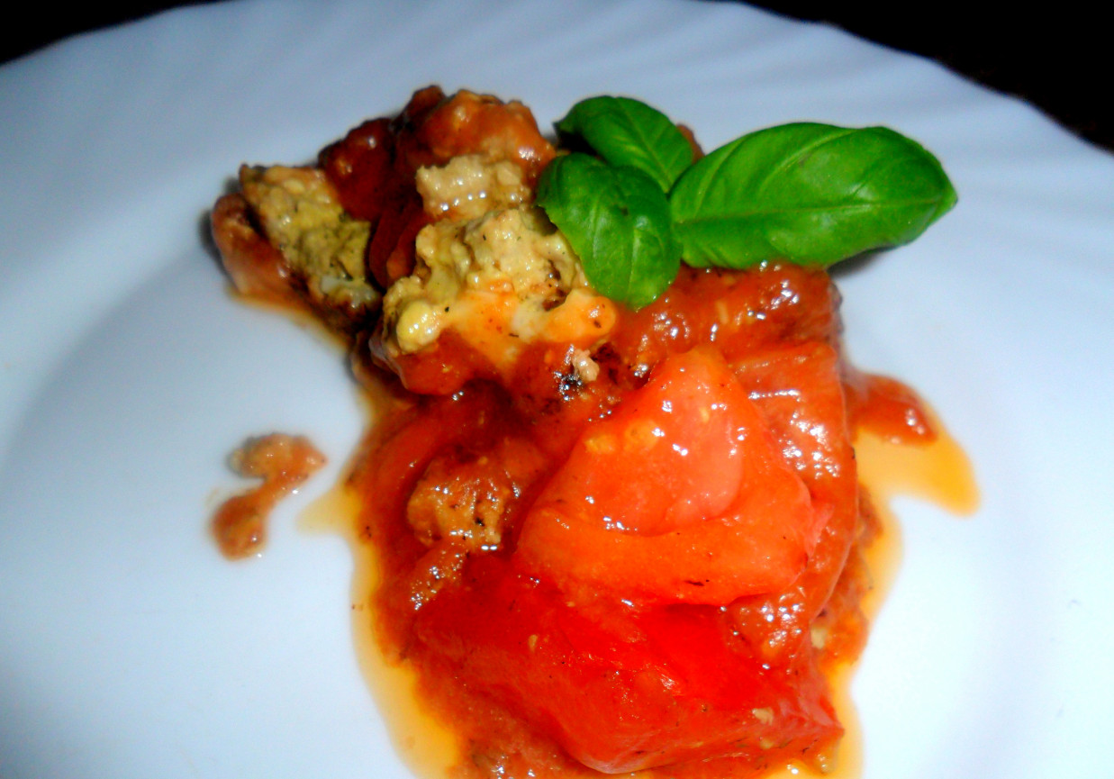 Potrawka z mięsa mielonego w sosie pomidorowym  foto