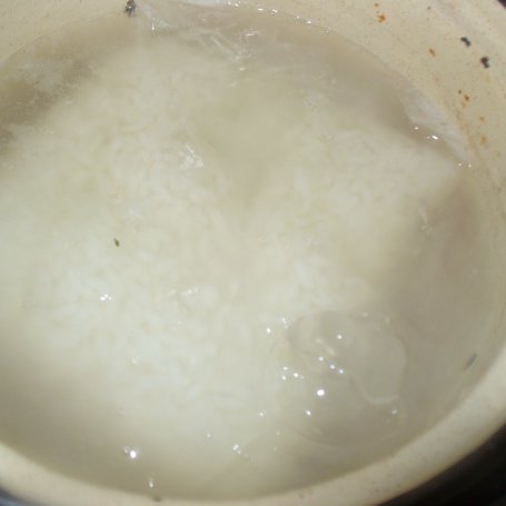 Krok 1 - Potrawka z ryżem , mixem sałat i łososiem  foto