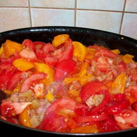 Krok 2 - Potrawkowa zupa z pomidorów foto