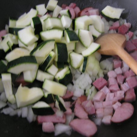 Krok 1 - Potrójnie serowo-pomidorowa zapiekanka świderkowa foto