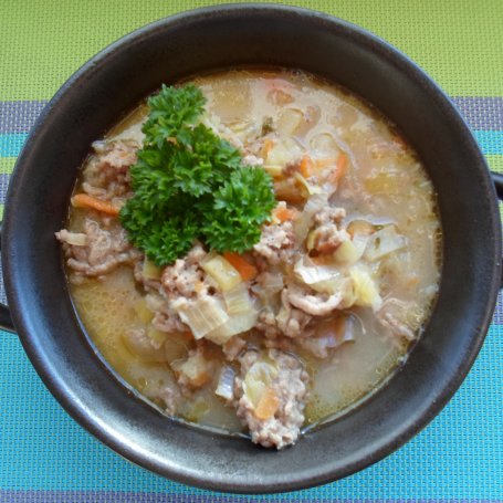 Krok 5 - Pożywna zupa porowa z mięsem mielonym foto
