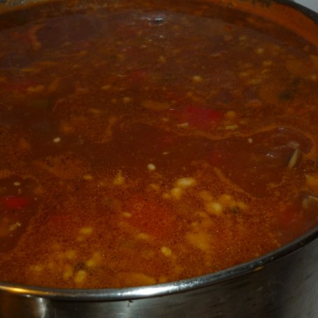 Krok 8 - Pożywna zupa z czosnkiem foto