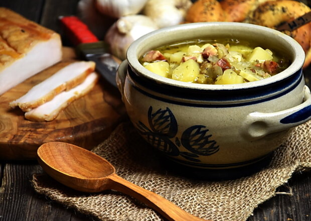 Fotografia przedstawiająca Pożywna zupa z soczewicy