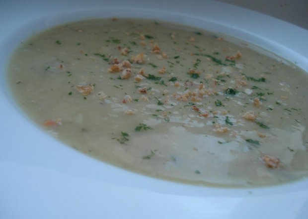 Fotografia przedstawiająca Pożywna zupa z soczewicy