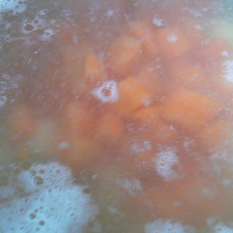 Krok 3 - Pożywna zupa z zieloną soczewicą foto