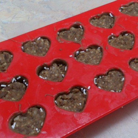 Krok 3 - Pralinki czekoladowe z waflami ryżowymi foto