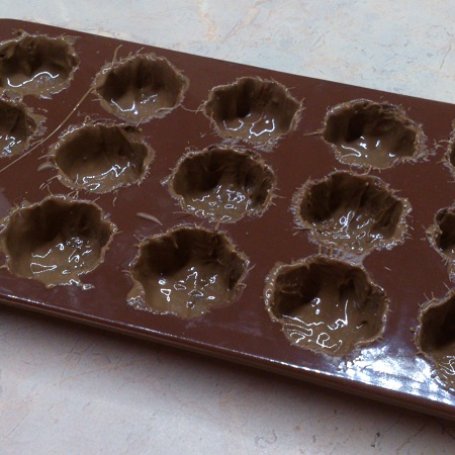 Krok 2 - Pralinki czekoladowo - wiśniowe foto