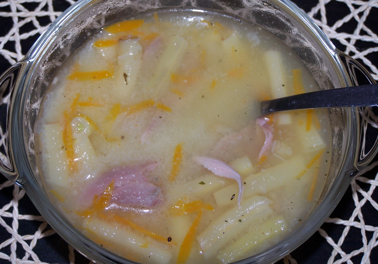 Prawie jak fasolowa, czyli lekka zupa na króliku :) foto