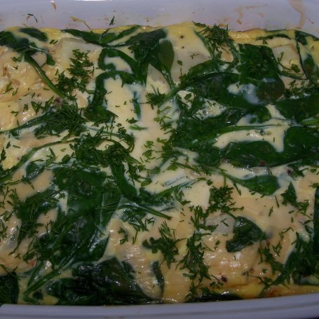 Krok 9 - Prawie jak omlet, czyli ziemniaki zapiekane z jajami i szpinakiem :) foto