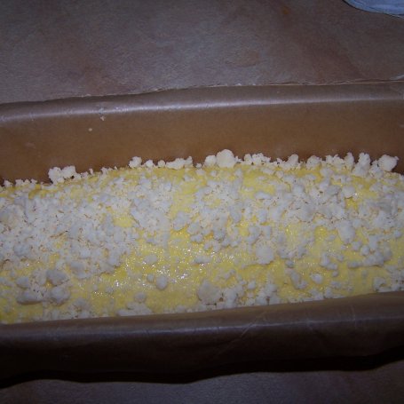 Krok 11 - Prawie jak rolada, czyli drożdżowy zawijaniec z serem :) foto