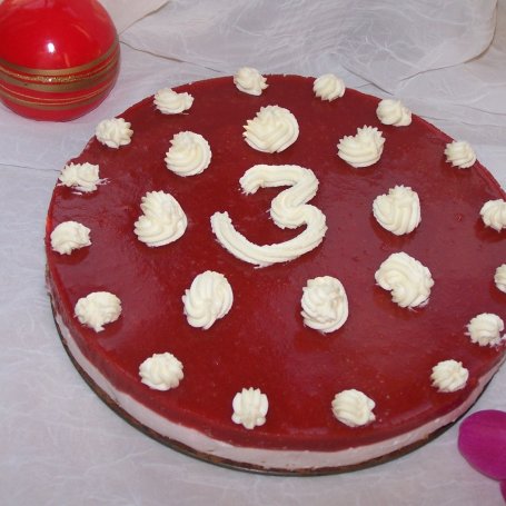 Krok 10 - Prawie jak tort, czyli sernik na zimno :) foto