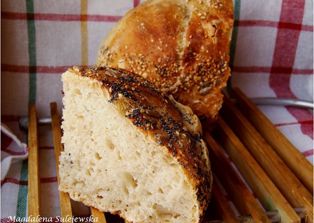 Fotografia przedstawiająca Prościutki chlebek